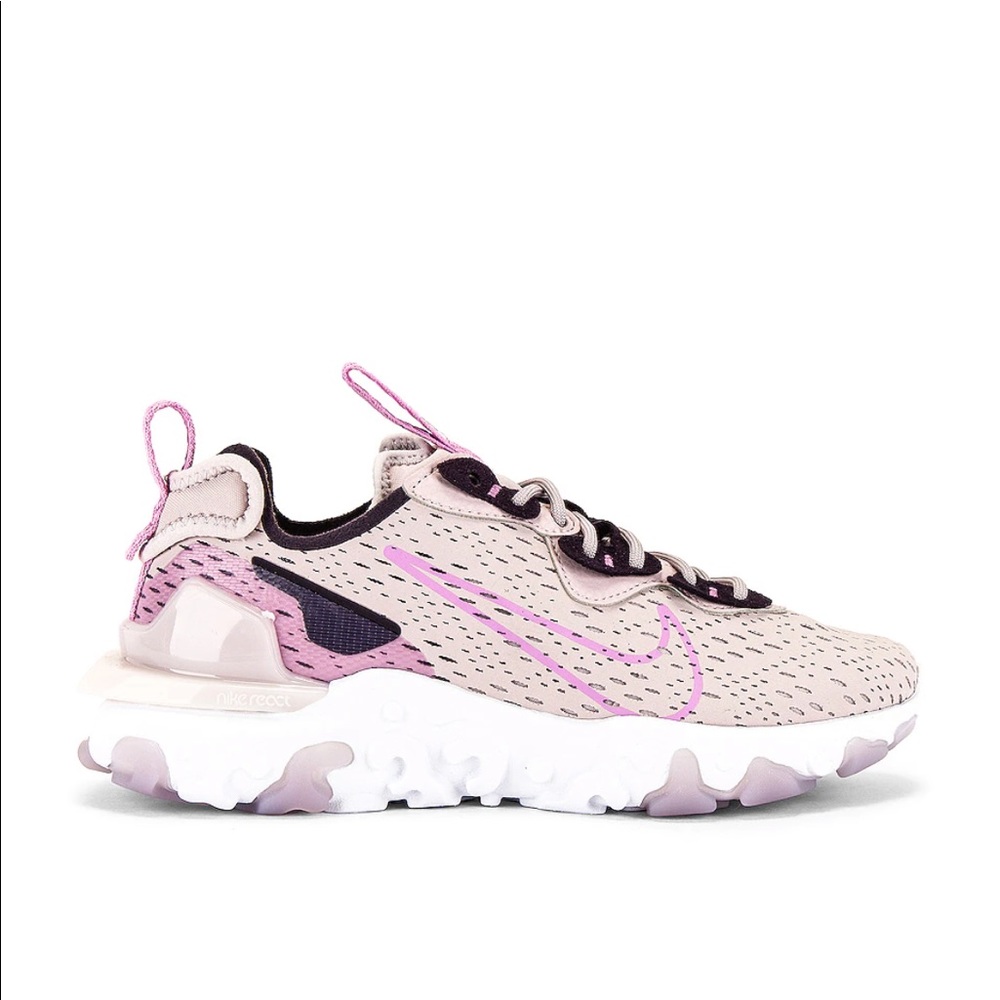 Nike D/MS/X NSW React Vision Sneaker